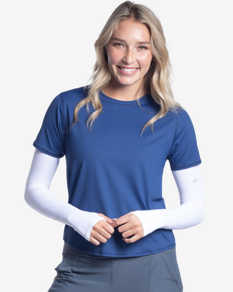 Women wearing navy short sleeve crew top with white sun sleeves and smoke joggers tights. (Style 1101) - BloqUV