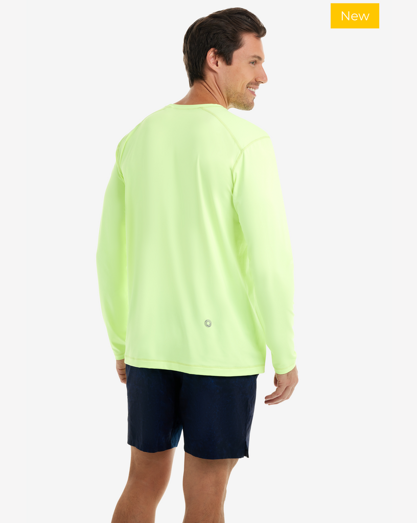 Man wearing long sleeve jet tee shirt in neonyellow. (Style 12002) - BloqUV