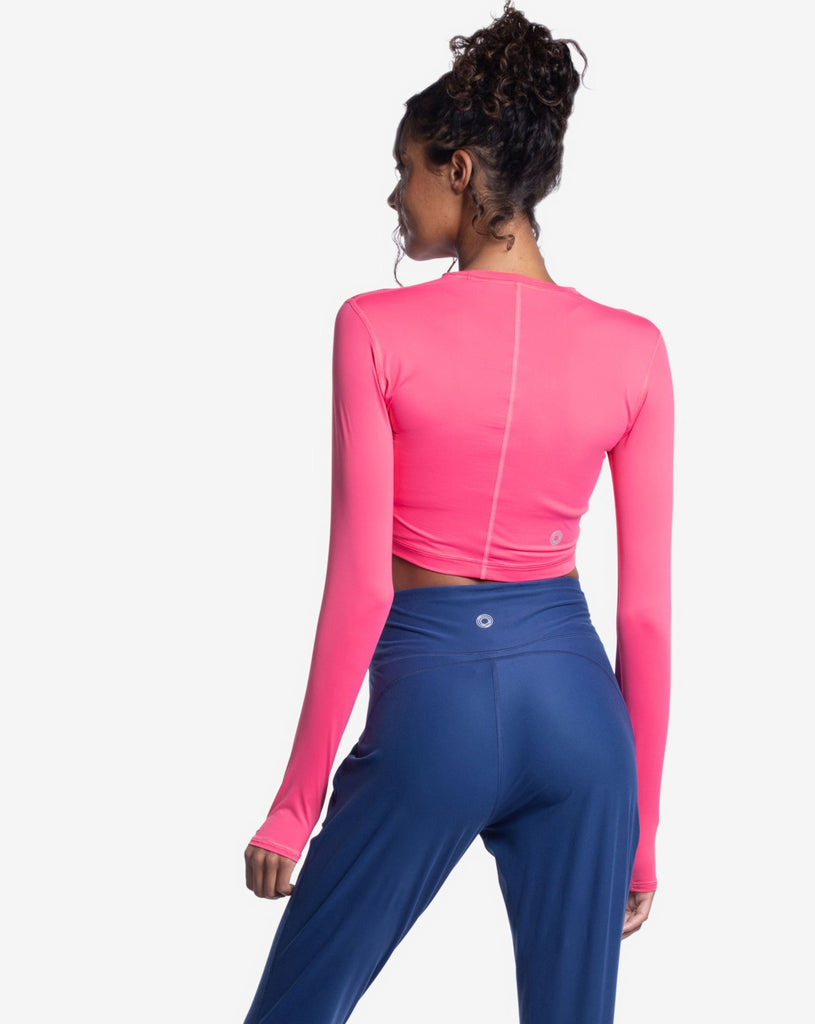 Women wearing navy everyday crop top with navy joggers. Picture shows back of shirt.(Style 4015) - BloqUV