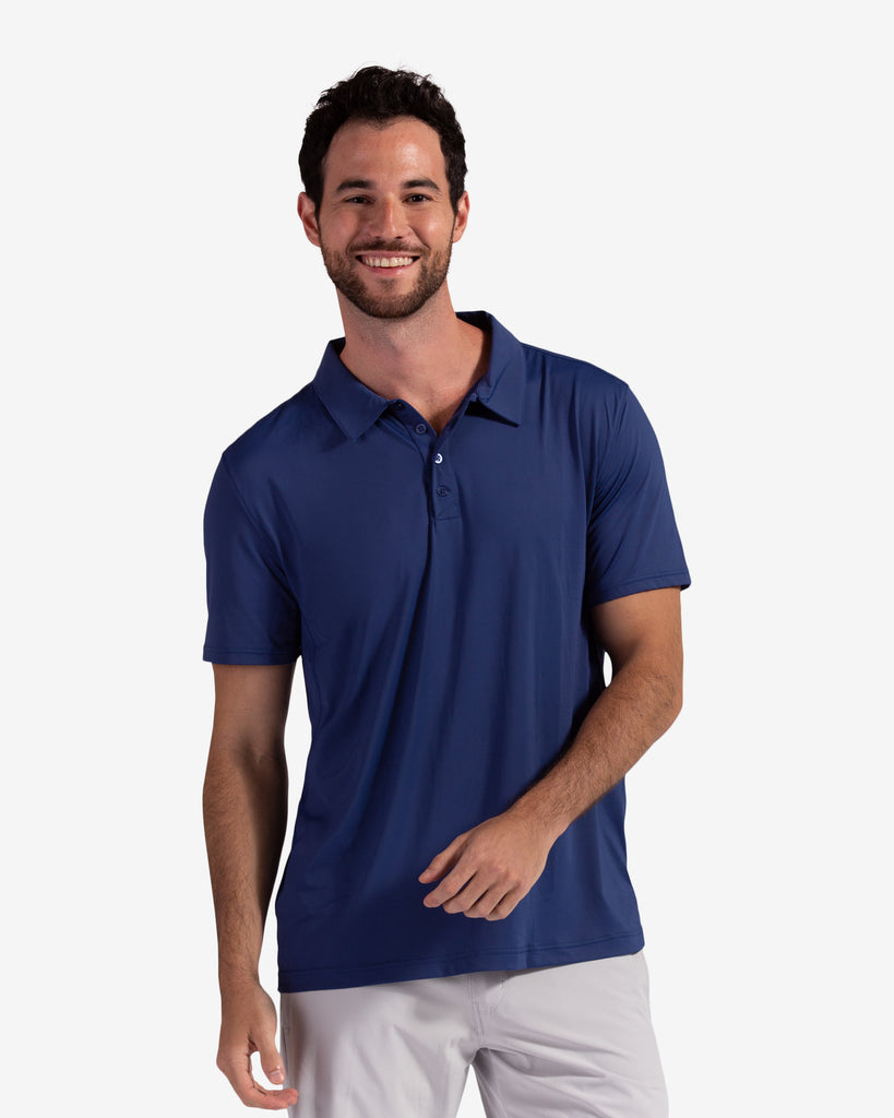 Man wearing short sleeve polo shirt in navy. (Style 11004) - BloqUV